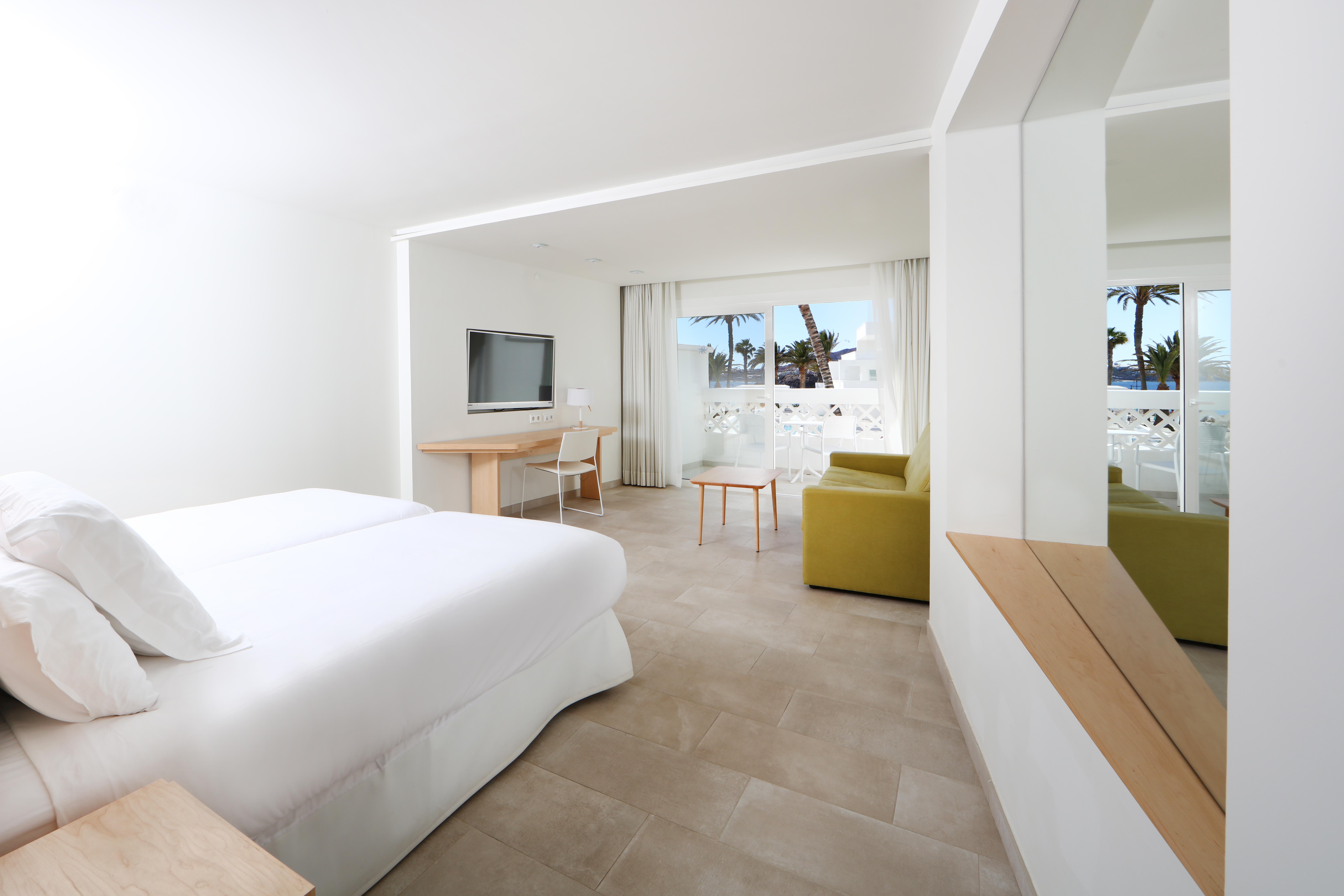 อิเบโรสตาร์ ซีเล็คชั่น ลันซาโรเต พาร์ค Hotel ปลายาบลังกา ภายนอก รูปภาพ